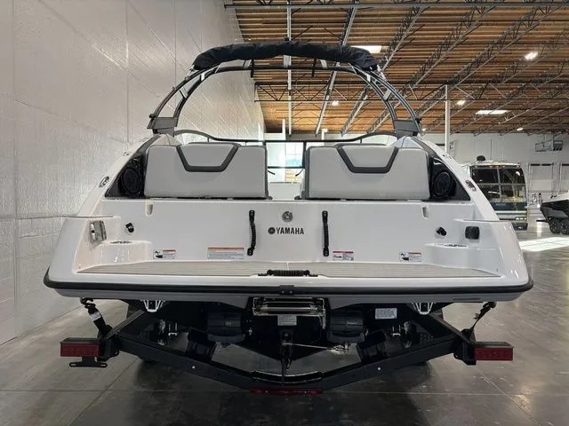 Slide: The Image of Yamaha AR250 2026 - 12