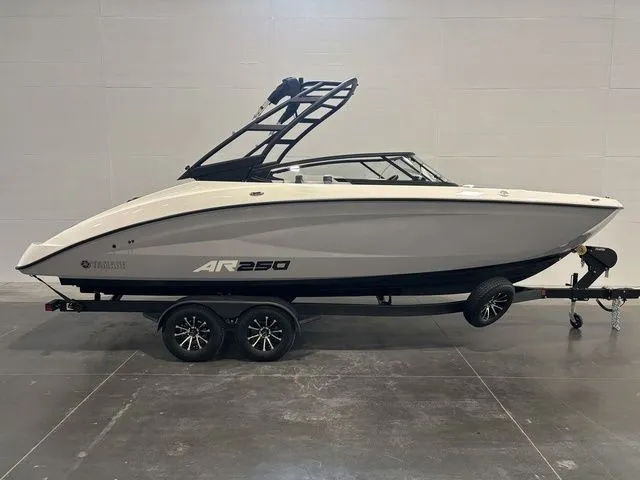 Slide: The Image of Yamaha AR250 2026 - 2