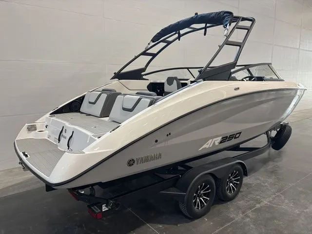 Slide: The Image of Yamaha AR250 2026 - 6