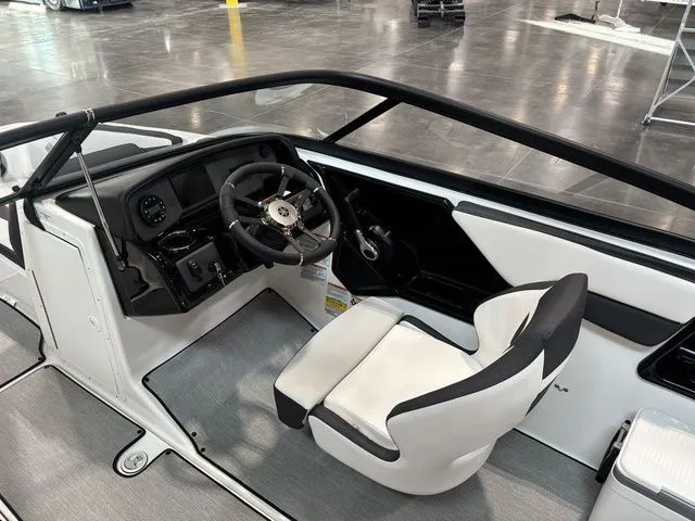 Slide: The Image of Yamaha AR195 2026 - 11