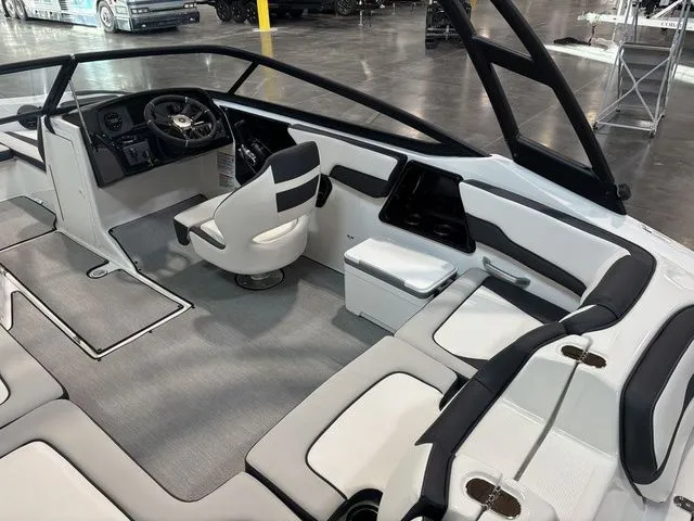 Slide: The Image of Yamaha AR195 2026 - 17