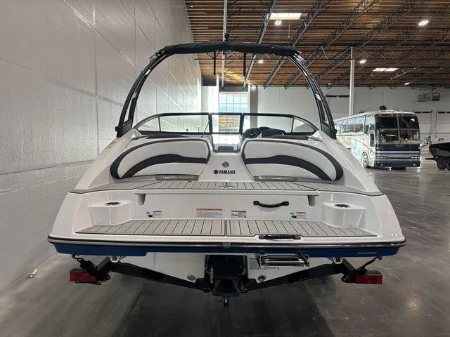 Slide: The Image of Yamaha AR195 2026 - 20