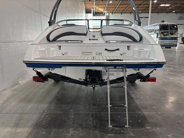 Slide: The Image of Yamaha AR195 2026 - 21