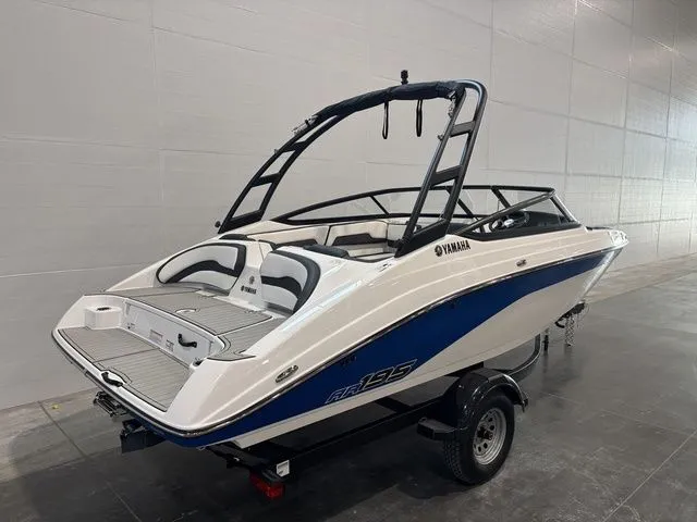 Slide: The Image of Yamaha AR195 2026 - 7