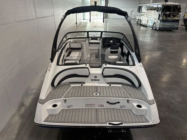 Slide: The Image of Yamaha AR195 2026 - 8