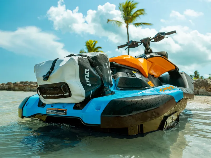 Slide: The Image of Sea-Doo Spark Trixx for 1 iBR and Audio in option 2026 - 21