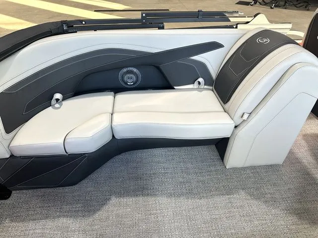 Slide: The Image of Barletta Cabrio 22QC 3T 2026 - 15