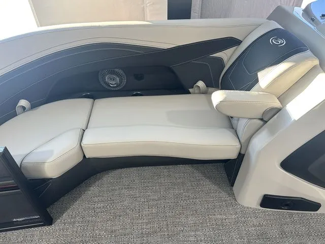 Slide: The Image of Barletta Cabrio 22QC 3T 2026 - 29