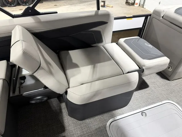 Slide: The Image of Barletta Cabrio 22U 3T 2026 - 15