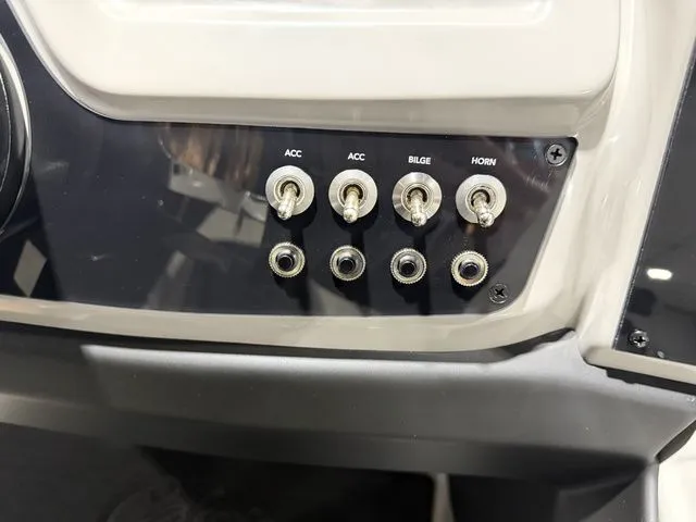 Slide: The Image of Barletta Cabrio 22U 3T 2026 - 20