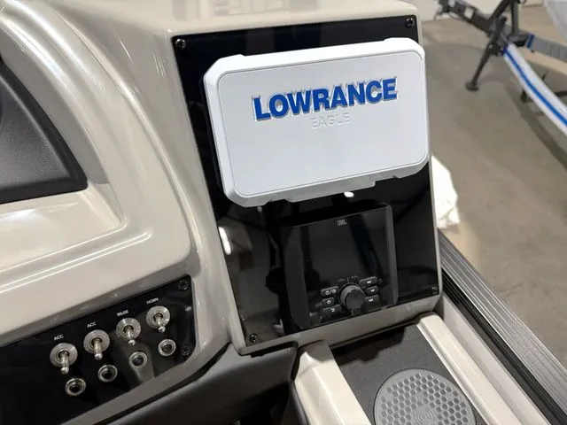 Slide: The Image of Barletta Cabrio 22U 3T 2026 - 21