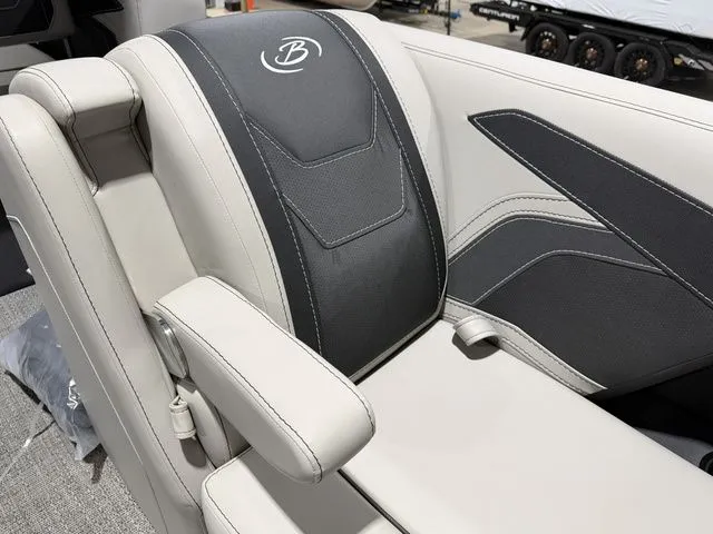 Slide: The Image of Barletta Cabrio 22U 3T 2026 - 28