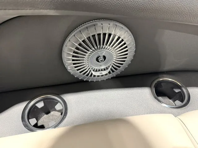 Slide: The Image of Barletta Cabrio 22U 3T 2026 - 30