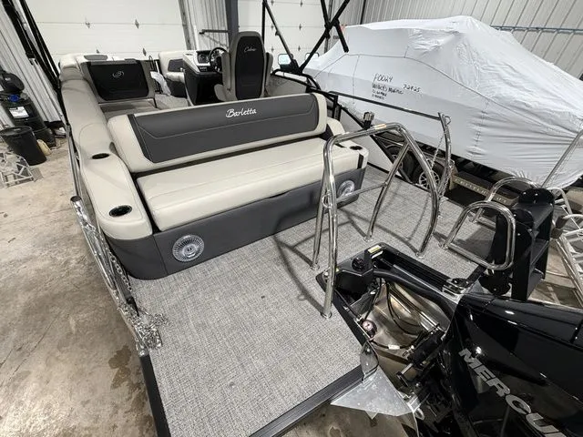 Slide: The Image of Barletta Cabrio 22U 3T 2026 - 8