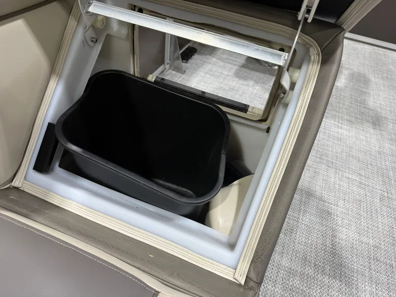 Slide: The Image of Premier 220 Castaway 2016 - 17