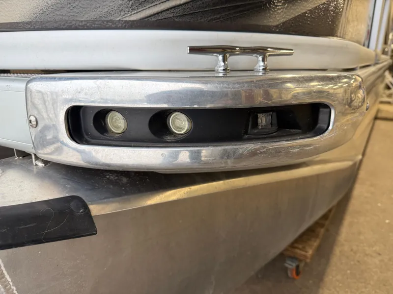 Slide: The Image of Premier 220 Castaway 2016 - 51