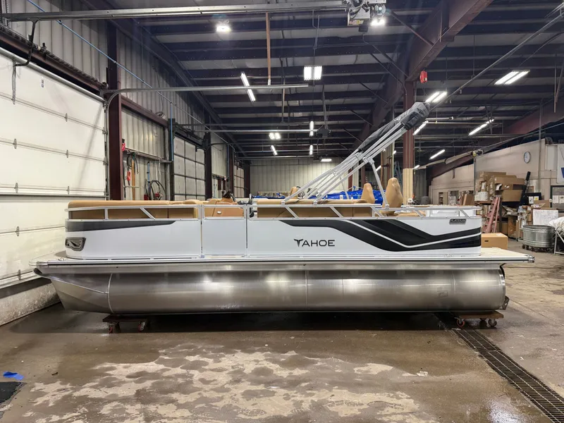 Slide: The Image of Tahoe Sport 2185 Rear Fish & Honda 4-Stroke EFI 2026 - 42