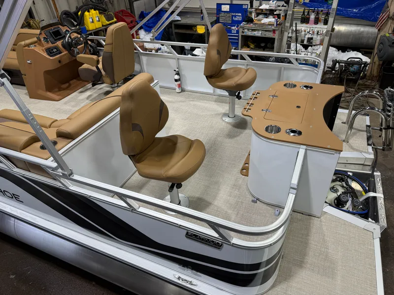 Slide: The Image of Tahoe Sport Rear Fish 2185 & 4-Stroke $32995 2026 - 4