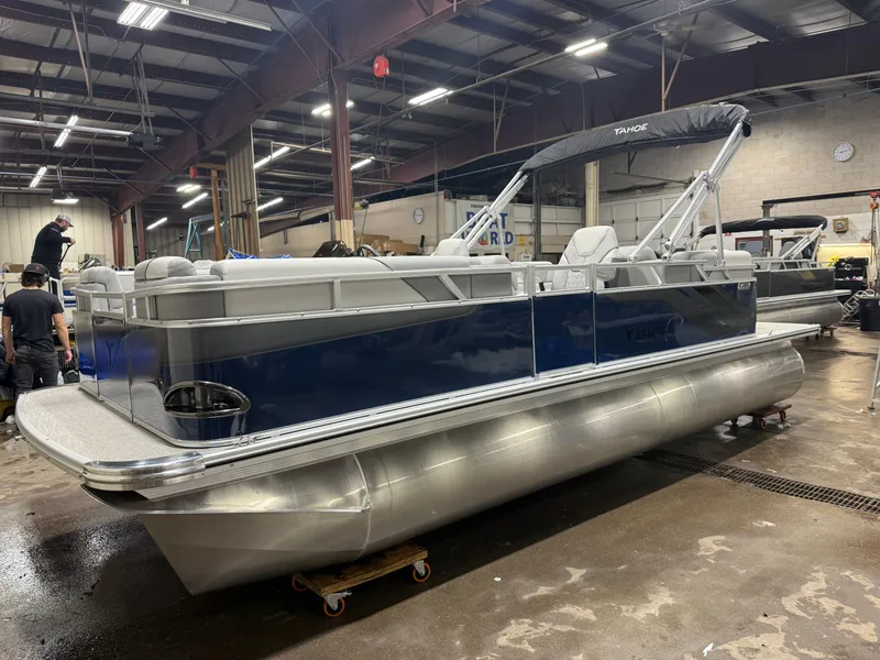 Slide: The Image of Tahoe Sport 2180 Quad Lounge & Honda 4-Stroke EFI 2026 - 31