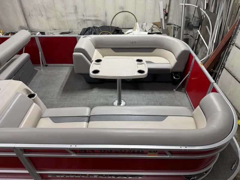 Slide: The Image of Princecraft Vectra 23 RL 2021 - 2