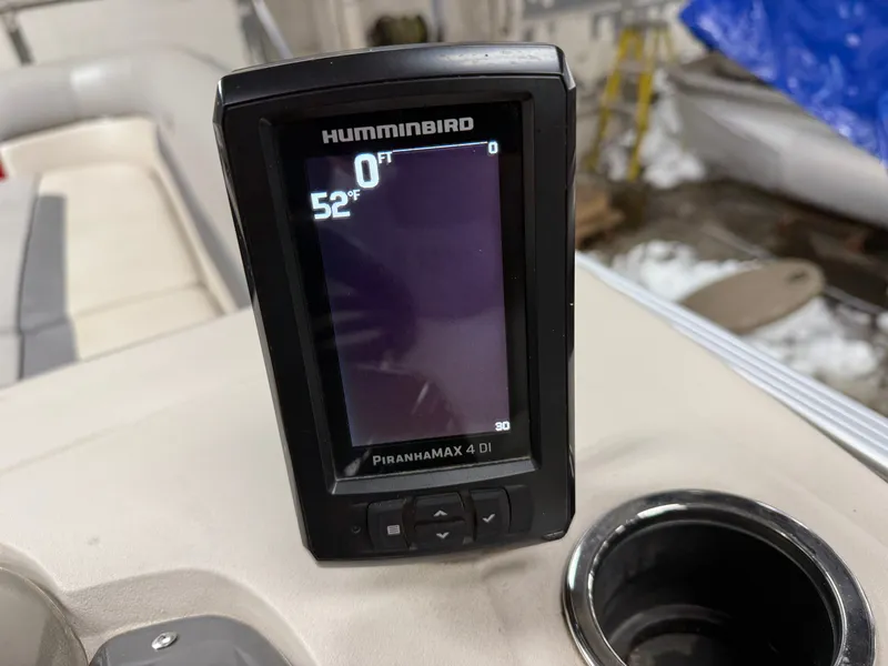 Slide: The Image of Princecraft Vectra 23 RL Dinette Swingback Pontoon & 115HP - $29995 2021 - 16