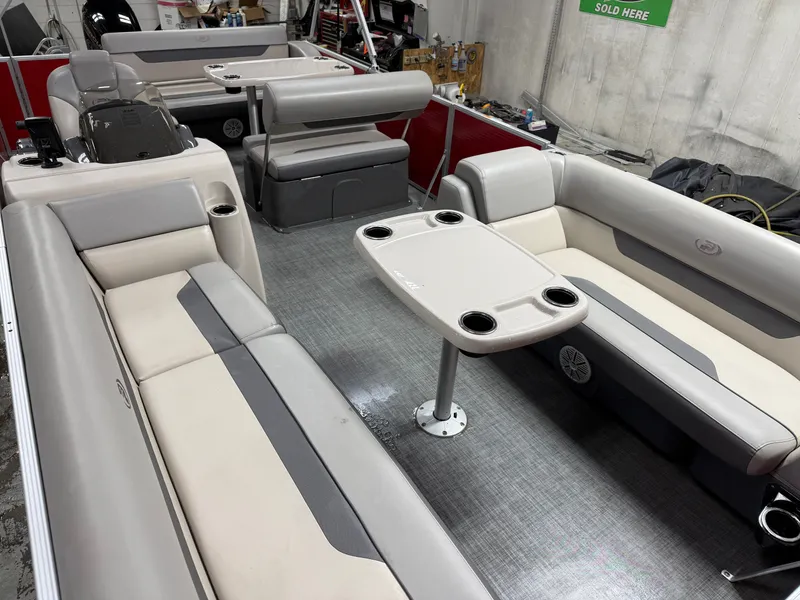 Slide: The Image of Princecraft Vectra 23 RL Dinette Swingback Pontoon & 115HP - $29995 2021 - 28