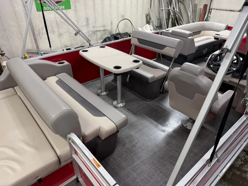 Slide: The Image of Princecraft Vectra 23 RL Dinette Swingback Pontoon & 115HP - $29995 2021 - 4