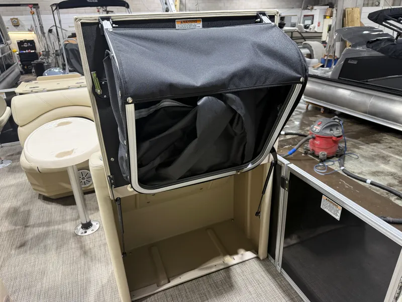 Slide: The Image of Sylvan 820 Cruise-N-Fish Pontoon 2017 - 10