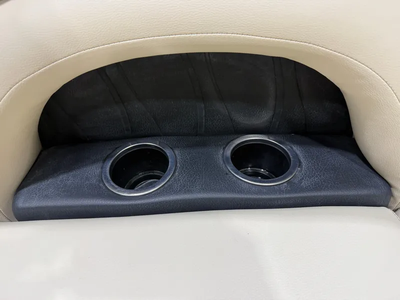 Slide: The Image of Sylvan 820 Cruise-N-Fish Pontoon 2017 - 23