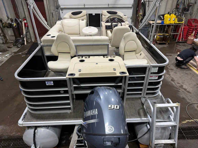 Slide: The Image of Sylvan 820 Cruise-N-Fish Pontoon 2017 - 5