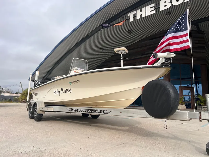 Slide: The Image of Mako 211 Center Console 2007 - 2