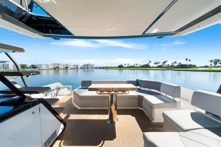 Slide: The Image of 2022 Sunseeker 65 Sport Yacht - Image 11 - 11