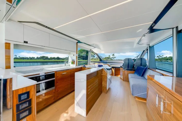 Slide: The Image of 2022 Sunseeker 65 Sport Yacht - Image 17 - 17