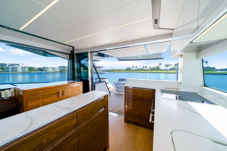 Slide: The Image of 2022 Sunseeker 65 Sport Yacht - Image 20 - 20