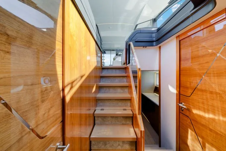 Slide: The Image of 2022 Sunseeker 65 Sport Yacht - Image 31 - 31