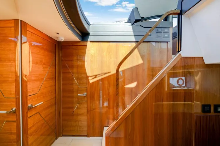 Slide: The Image of 2022 Sunseeker 65 Sport Yacht - Image 32 - 32