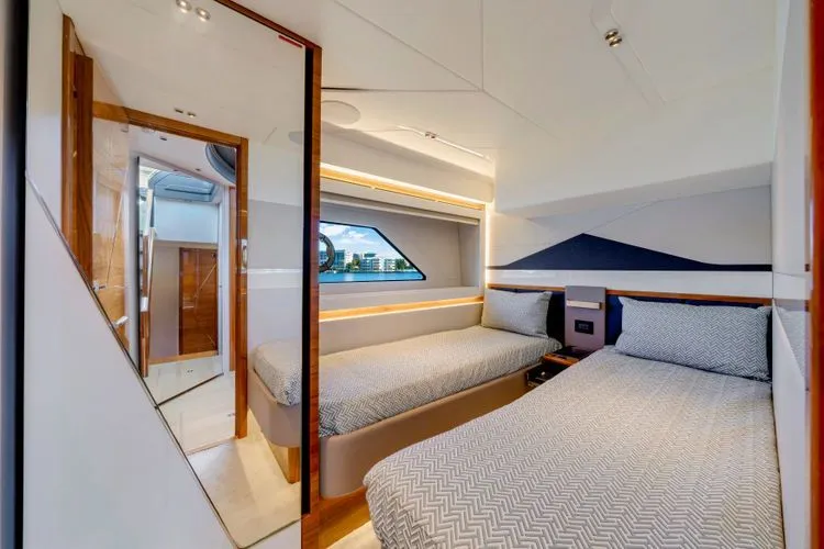 Slide: The Image of 2022 Sunseeker 65 Sport Yacht - Image 34 - 34