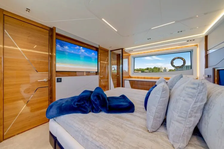 Slide: The Image of 2022 Sunseeker 65 Sport Yacht - Image 49 - 49