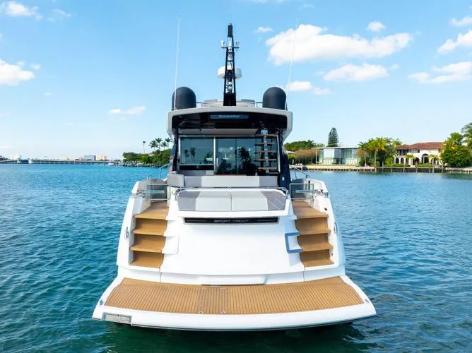 Slide: The Image of 2022 Sunseeker 65 Sport Yacht - Image 9 - 9