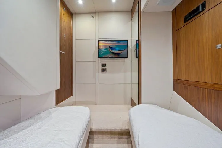 Slide: The Image of 2013 Sunseeker Manhattan 53 - Image 25 - 25