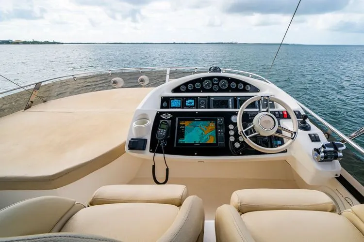 Slide: The Image of 2013 Sunseeker Manhattan 53 - Image 37 - 37