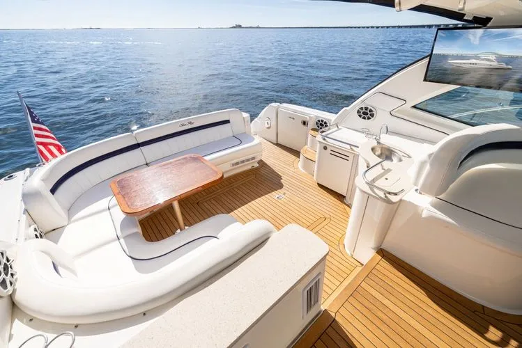 Slide: The Image of 2010 Sea Ray 500 Sundancer - Image 10 - 10