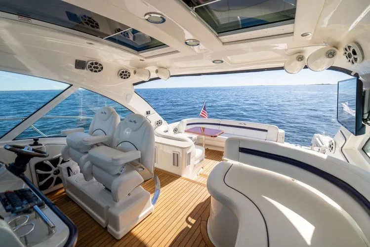 Slide: The Image of 2010 Sea Ray 500 Sundancer - Image 17 - 17