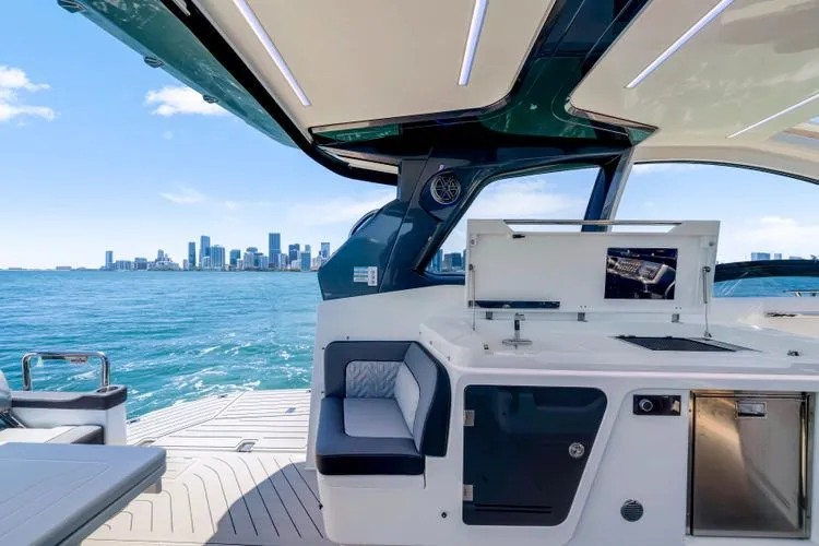 Slide: The Image of 2023 Galeon 375 Gto - Image 30 - 30