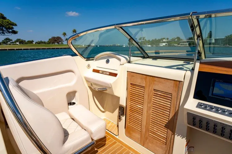 Slide: The Image of 2020 Chris-craft Corsair 34 - Image 31 - 31