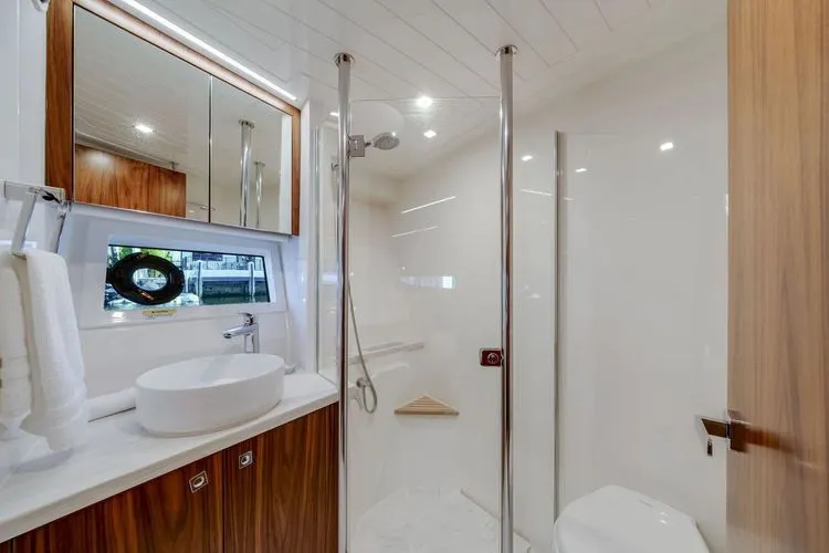 Slide: The Image of 2023 Riviera 64 Sports Motor Yacht - Image 36 - 36