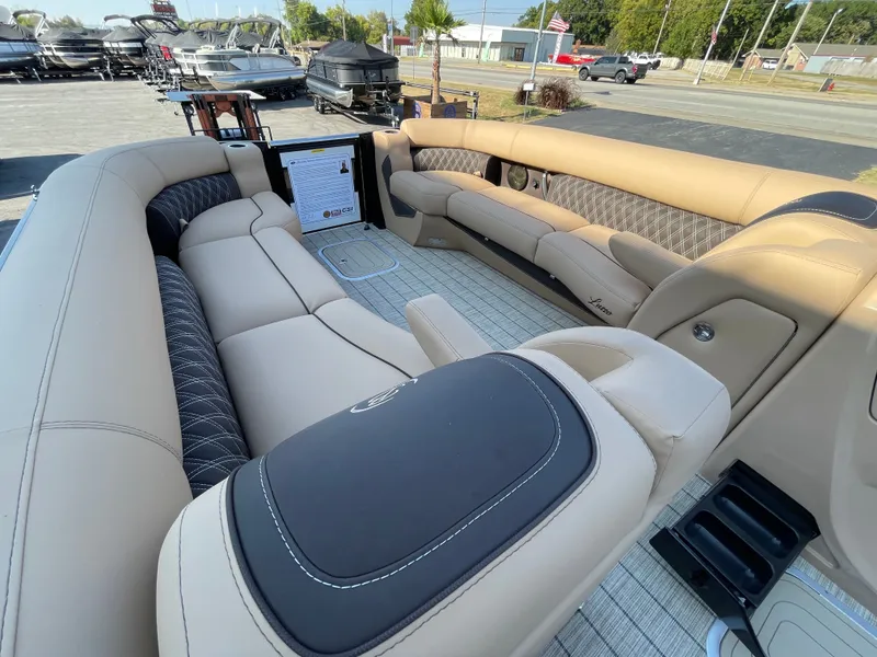 Slide: The Image of Barletta L25UCA 2023 - 17