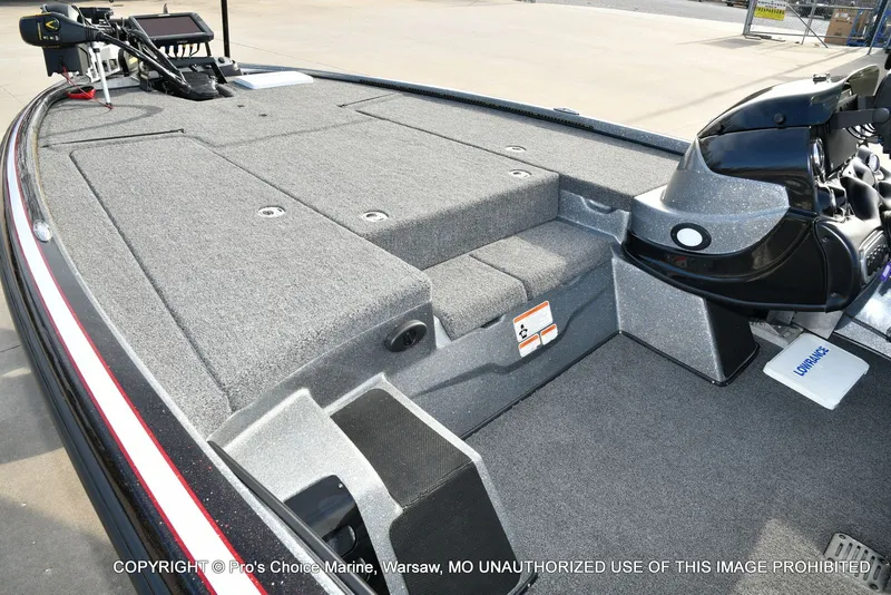 Slide: The Image of Nitro Z-8 w/250HP Mercury Pro-XS 2015 - 11