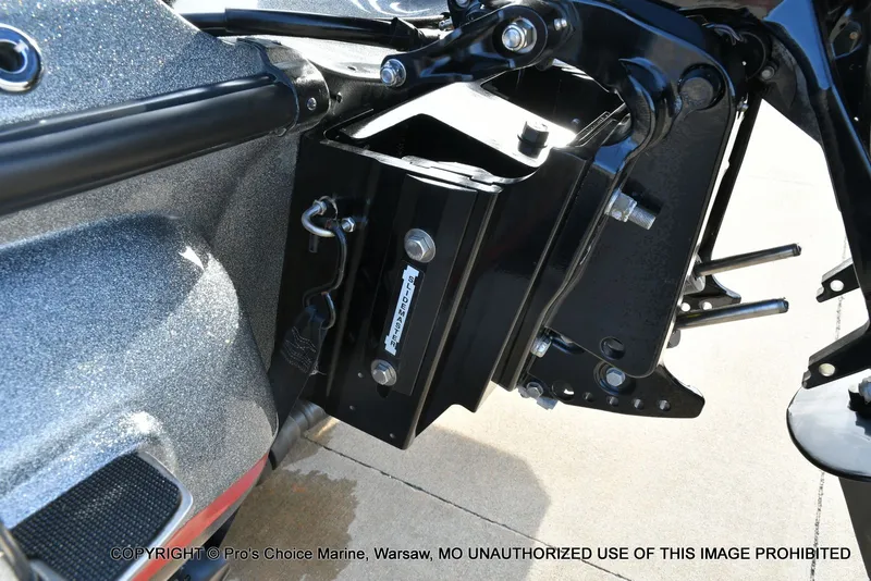 Slide: The Image of Nitro Z-8 w/250HP Mercury Pro-XS 2015 - 20