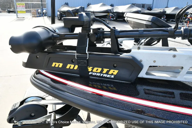 Slide: The Image of Nitro Z-8 w/250HP Mercury Pro-XS 2015 - 27